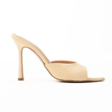 JILL Mules με φάσα και λεπτό τακούνι Butter